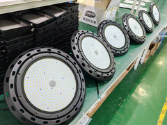 رنگ بدنه سیاه چراغ های LED قابل کاهش برای چراغ های UFO